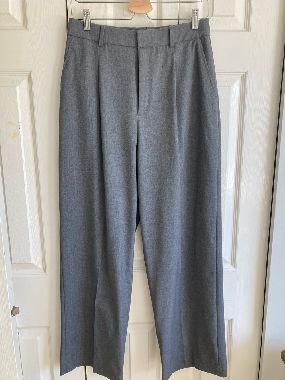 Uniqlo Pleated Wide Pants Gray Size Medium